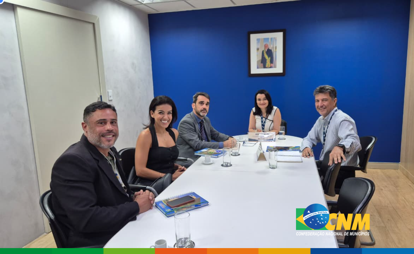 Pendências no Siope: CNM discute com FNDE soluções para cenário de negativação de Municípios no Cauc